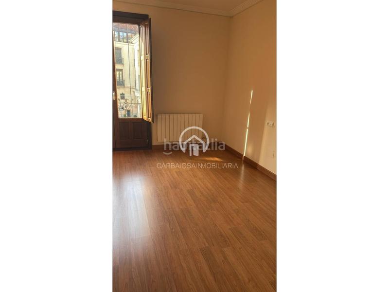 Foto 09798cc4-2ad1-4449-b4da-953874c22b14. Alquiler piso vivienda alquiler junto plaza mayor en Salamanca