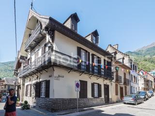 Casa  N/a. Casa historica en bossost