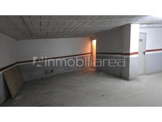 Lloguer Aparcament cotxe  N/a. Plaza de garaje y trastero en vielha