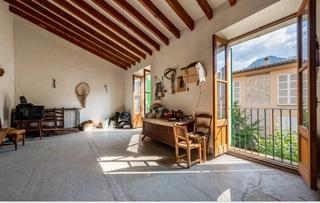 Casa  Carrer de sa mar. Mpresionante casa de estilo modernista en sóller de 1899 con par