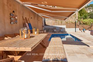 Chalet in Sóller. Magnificent mediterranean style villa with swimming pool in the