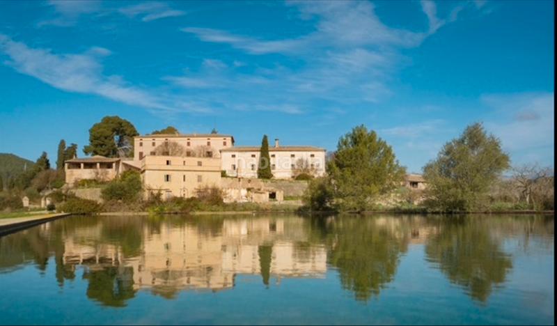 Foto 260cc1cb-5a9f-480d-a8dd-79d5e15f7f3f. House with fireplace heating parking pool in Establiments Palma de Mallorca