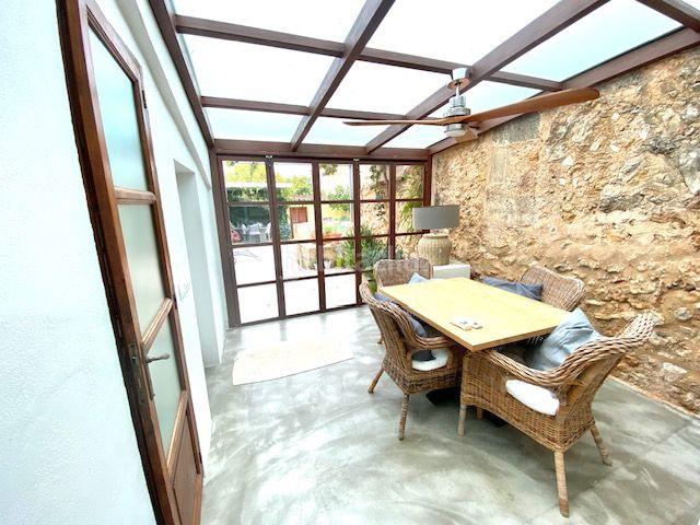 Foto 30d0bd00-b1d3-44b1-9dda-e8f51fe764a1. Casa amb xemeneia calefacció piscina a Santa María del Camí
