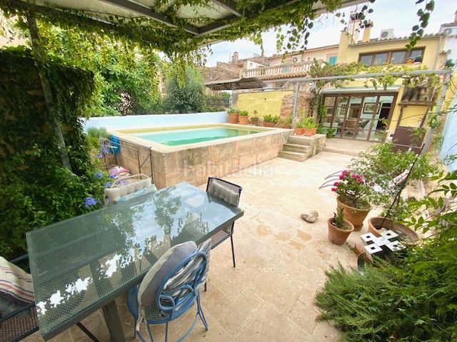 Foto dc65601e-8eed-4633-b1e0-dddcb0b1a53e. Casa amb xemeneia calefacció piscina a Santa María del Camí