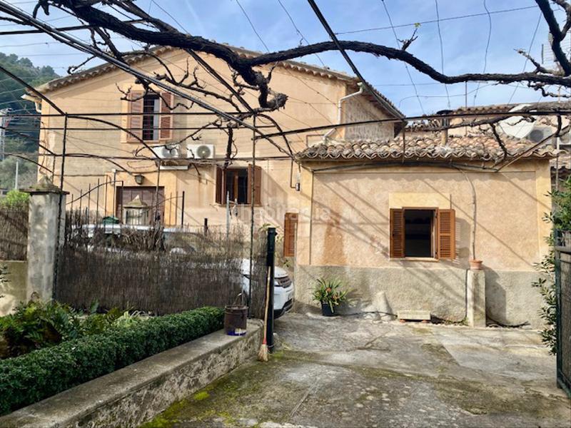 Foto ec784d10-c69f-4ff6-b948-b72917cbfda8. Casa amb xemeneia aparcament piscina a Sóller