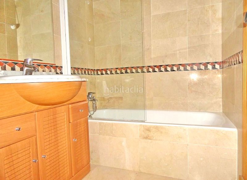 Foto d3e1fba4-305c-43f9-bb6e-12a59138d746. Rent penthouse with fireplace heating parking in Es Portixol-Es Molinar Palma de Mallorca