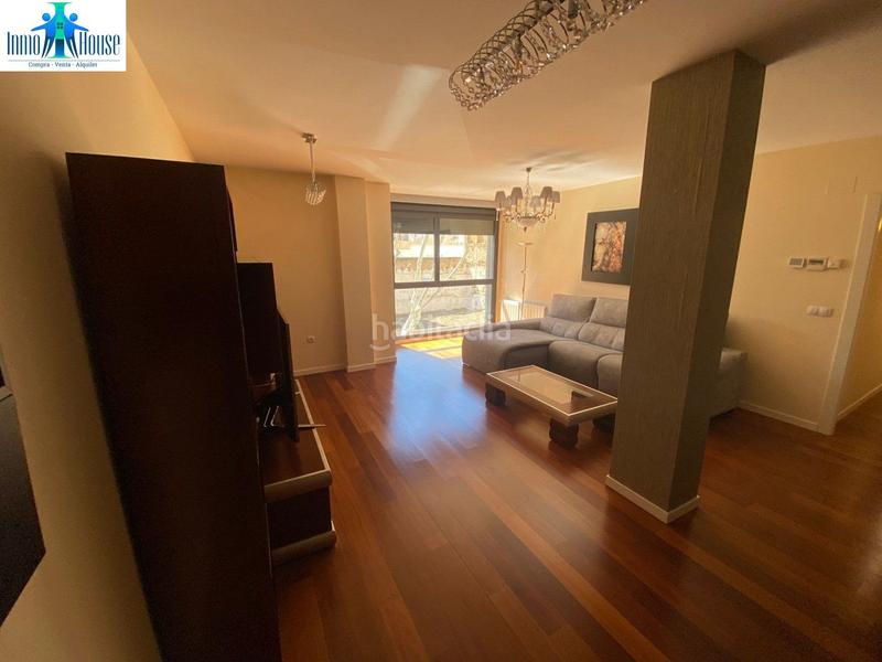 Foto 614b6f8f-3392-4c70-8b04-e9a8f89f8d5c. Piso se vende piso zona centro en Carretas - Pajarita Albacete