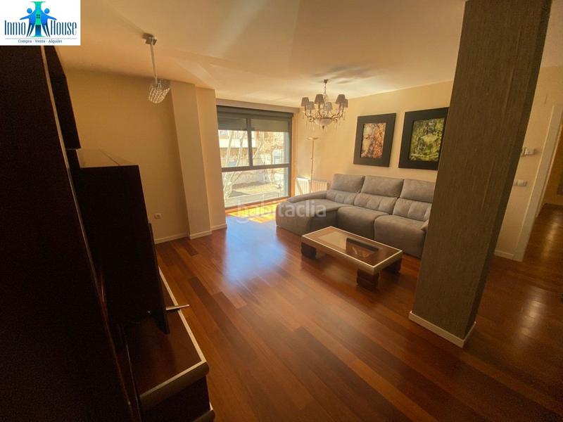 Foto e058748b-c01f-439d-bb8f-0979fd8d3925. Piso se vende piso zona centro en Carretas - Pajarita Albacete