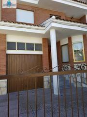 Xalet a Madrigueras. Se vende chalet en madrigueras  albacete
