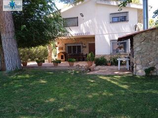 Chalet in Pedanías - Extrarradio. Ref s067. inmohouse vende chalet en urb. aguasol