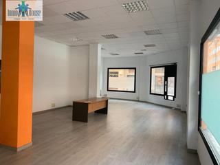 Affitto Locale commerciale in Industria. Se alquila o vende local en albacete  industria