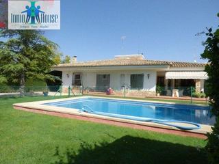 Xalet a Santa Teresa - Vereda. Se vende chalet en albacete  carretera jaen