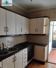 Piccolo appartamento in San Pedro. Inmohouse vende excelente apartamento.