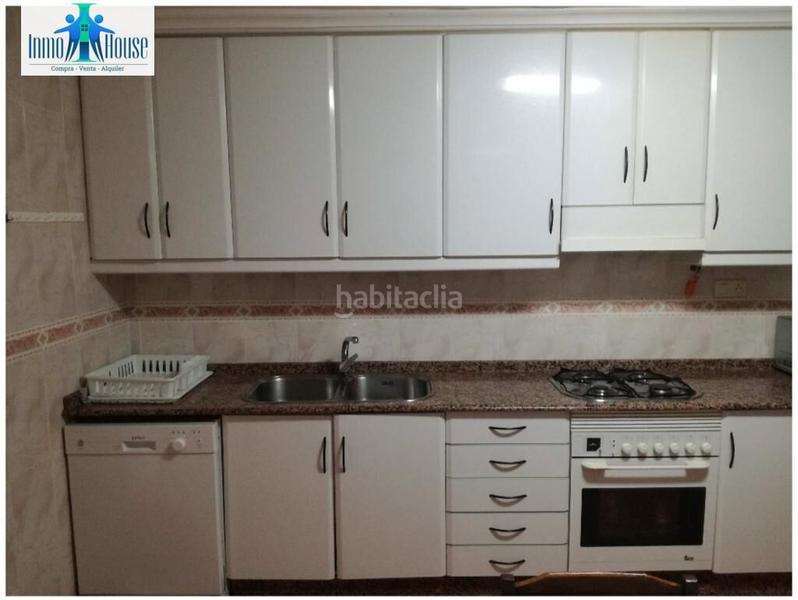 Foto 725e6e0c-efd1-4d15-8008-a369a43366ba. Casa amb calefacció aparcament a Fuentealbilla