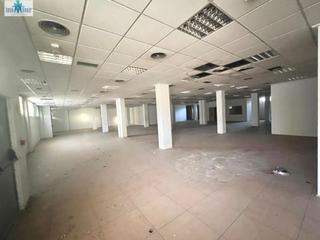 Lloguer Local Comercial a Imaginalia - Llanos del Águila. Se vende o alquila local comercial zona imaginalia