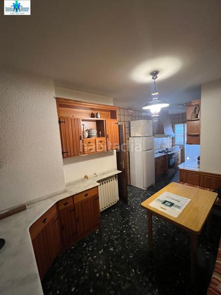 Foto c8b360e9-4645-439f-92d8-0b219fc57f1b. Piso se vende piso centrico en Carretas - Pajarita Albacete