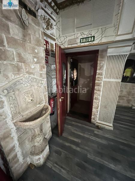 Foto 149701a7-f0ad-46a8-a8f8-9cf5bf745efa. Alquiler local comercial se vende o alquila local con licencia musical zona campus universitario en Albacete