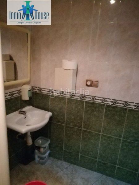 Foto 107f35be-22af-4d26-8b77-1379241c1b98. Local comercial a Centro Albacete