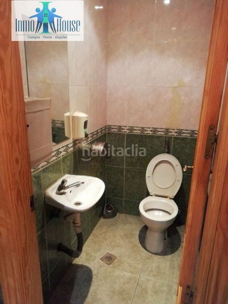 Foto f1517e33-00be-49bc-bfa2-f24a6fe01fb9. Local comercial a Centro Albacete
