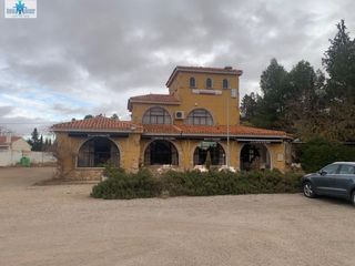 Geschäftsraum in La Milagrosa. Inmohouse vende restaurante en pleno funcionamiento