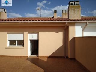 Semi detached house in Pedanías - Extrarradio. Inmohouse vende adosado en santa ana a estrenar