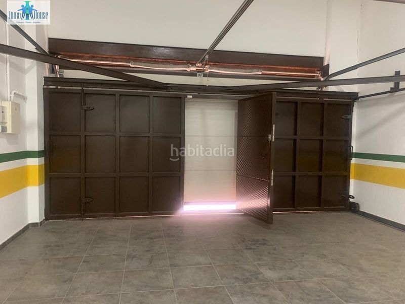 Foto fc0d14fe-ba31-40b5-9f2a-6de1cf3024e6. Local comercial a Centro Albacete
