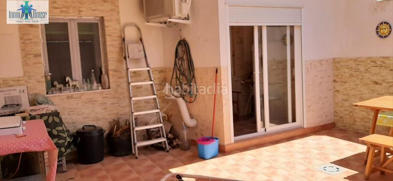 Foto 65158d4d-e936-4e84-8d3e-734a35db7a34. Casa adossada amb aparcament a Pozohondo