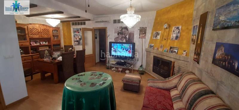 Foto a4dc3875-7216-48c1-84ea-93dbbb0ee678. Casa adossada amb aparcament a Pozohondo