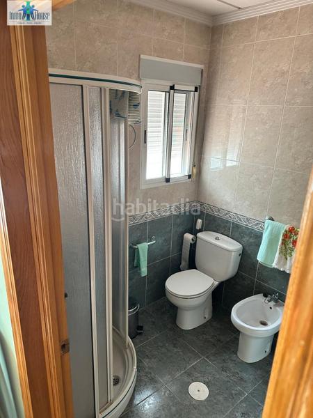 Foto 5df18172-e13b-4310-acaa-8e51fe004464. Lloguer casa adossada amb calefacció aparcament a Albacete