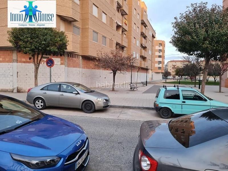 Foto 0238db75-c389-4ad8-a110-752b51f87a40. Alquiler local comercial amplio local comercial con infinidad de posibiliades en Albacete