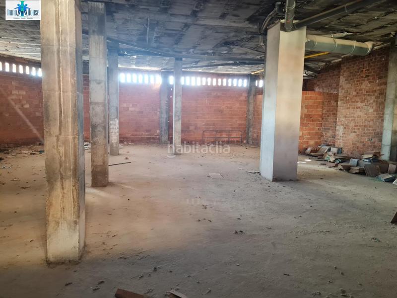 Foto c6b28fb4-4145-49f0-ac8f-4435b6ab90e7. Alquiler local comercial amplio local comercial con infinidad de posibiliades en Albacete