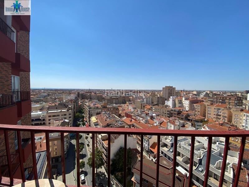 Foto df132294-5b18-4e22-9d1b-45844582133c. Piso  en venta centro en Carretas - Pajarita Albacete