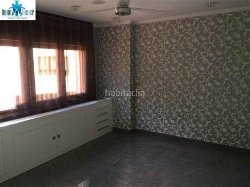 Foto 1f7ce1c9-59f2-4575-b558-3d014a210663. Piso  en venta centro en Carretas - Pajarita Albacete