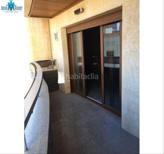 Foto 4fa5c722-53c1-4cb9-a365-26f5821cd81c. Piso  en venta centro en Carretas - Pajarita Albacete