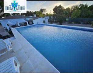 Alquiler Terreno residencial en Pedanías - Extrarradio. Se vende preciosa parcela con piscina y zonas ajardinadas , en v