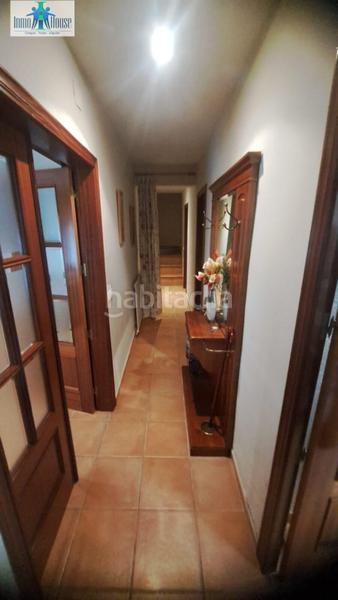 Foto c40f263d-d3e0-439b-8e2e-6e6bbadf46cf. Chalet inmohouse vende chalet en Vianos