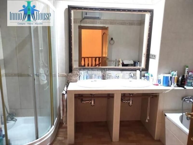 Foto 391e28d4-2a43-42cb-9233-ef38b5fd391b. Casa adossada amb calefacció aparcament a Santa Teresa - Vereda Albacete