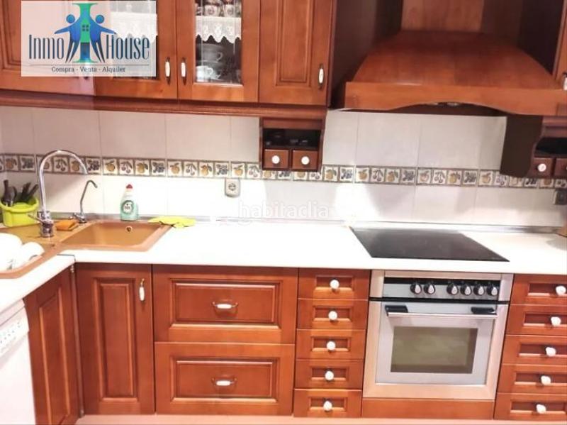 Foto 773ee792-2867-46e7-ab9c-b060908996c1. Casa adossada amb calefacció aparcament a Santa Teresa - Vereda Albacete