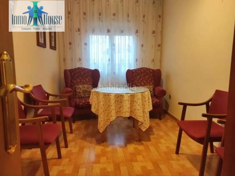 Foto c2e7e9c4-b5b7-42fe-8b40-d3a274268a50. Casa adossada amb calefacció aparcament a Santa Teresa - Vereda Albacete