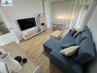 Miete Etagenwohnung in San Pablo. Se alquilan habitaciones equipadas  piso zona san pablo