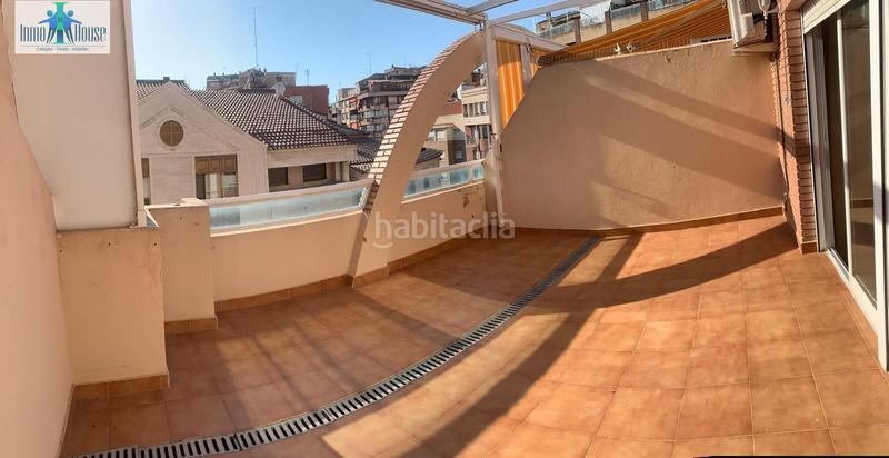 Foto d2e5a669-0f01-40a0-9adb-2cd96c2bd5b3. Ático espectacular ático en el corazón ref s186 en Albacete