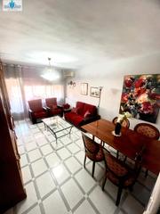 Location Appartement à Feria. Se alquila piso para estudiantes  zona feria
