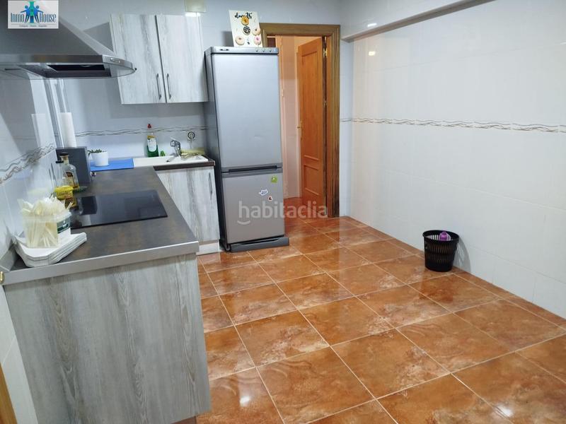 Foto 34117685-8798-4ff2-b8f3-15b6841035e1. Casa adossada amb calefacció aparcament piscina a Pozohondo