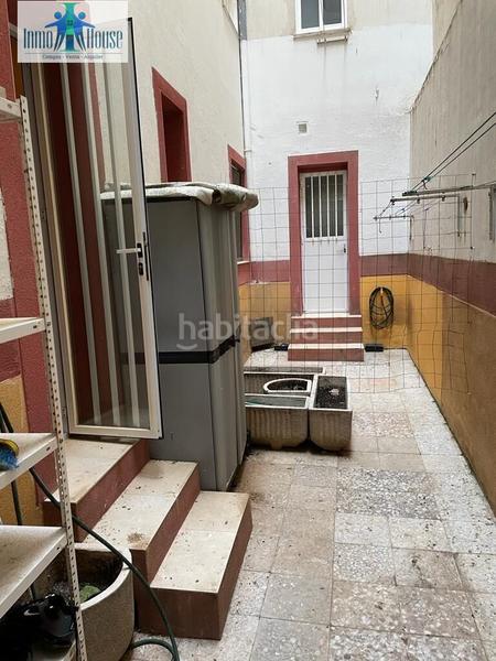 Foto e6e450c5-4a5b-4dee-8587-dae2c0d64b1a. Piano terra con riscaldamento in Centro Albacete