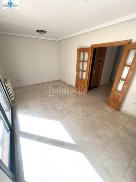 Foto e49b03fb-73ac-4eff-a6d6-91d859259911. Appartamento con riscaldamento parcheggio in Industria Albacete