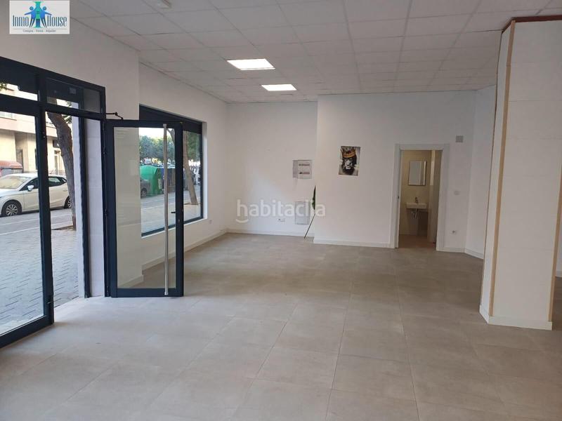 Foto 50ac86f5-9539-4152-94a8-2f3a48cc12fc. Alquiler local comercial ref o157 inmohouse alquila local en calle alcalde coangla en Albacete