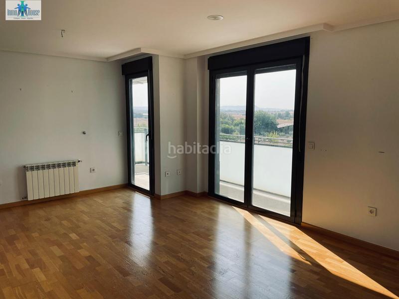 Foto 2fe16267-c136-4e64-9f99-d77437d03ae5. Pis amb calefacció aparcament piscina a Facultad de Medicina Albacete