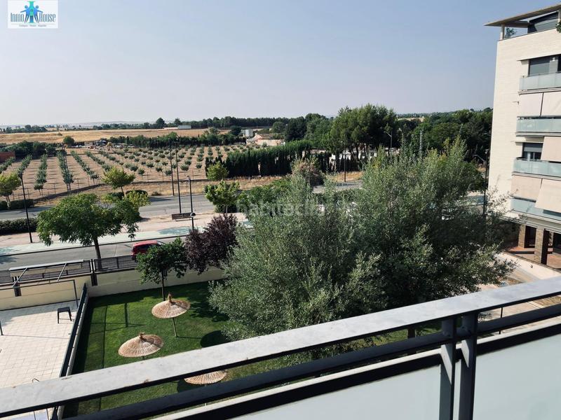 Foto 58e3db82-540c-4c4d-9ab4-6e2b2f9d989b. Pis amb calefacció aparcament piscina a Facultad de Medicina Albacete
