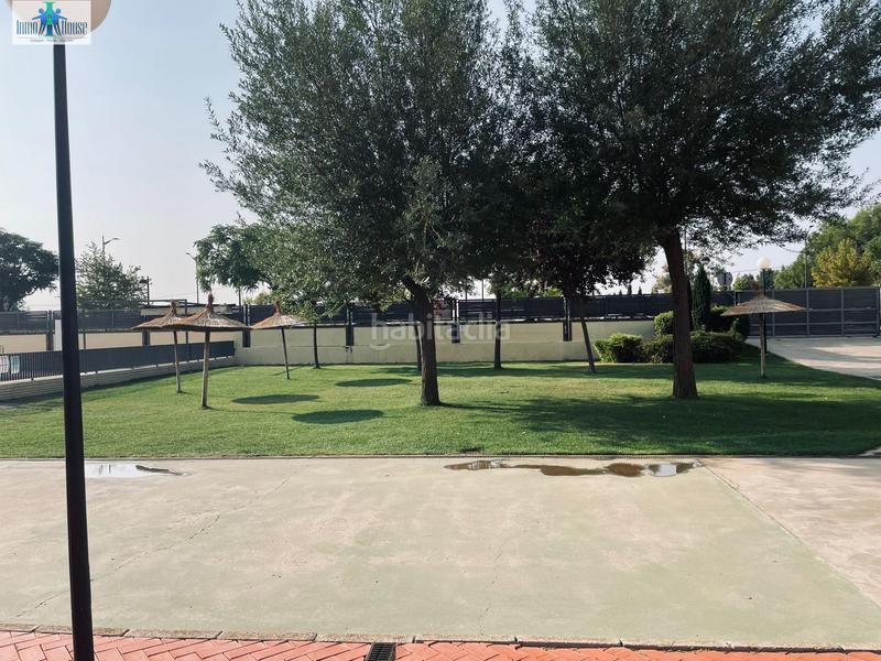 Foto d235964d-37b8-47cb-a492-94133ed3aaf1. Pis amb calefacció aparcament piscina a Facultad de Medicina Albacete