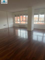 Location Appartement à Parque Sur. Se alquila piso zona parque sur